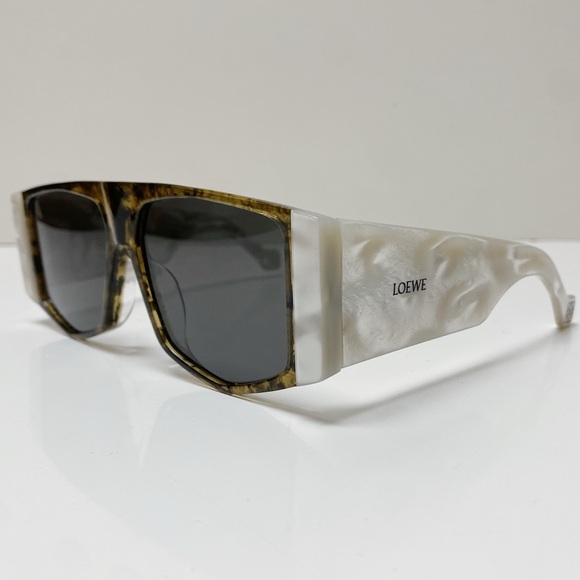 Loewe Masque Mask Effect Green Tortoise Pearl Flat Top Acetate Unisex Sunglasses - Picture 1 of 11